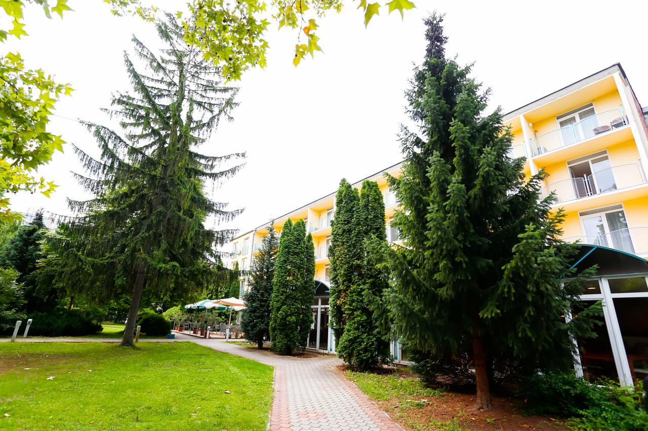 Balatonföldvár Solaris Hotel מראה חיצוני תמונה